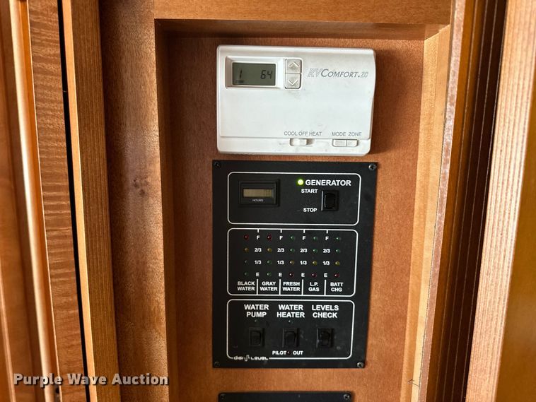 image for item OE9005 2008 Gulf Stream  Tour Master RV