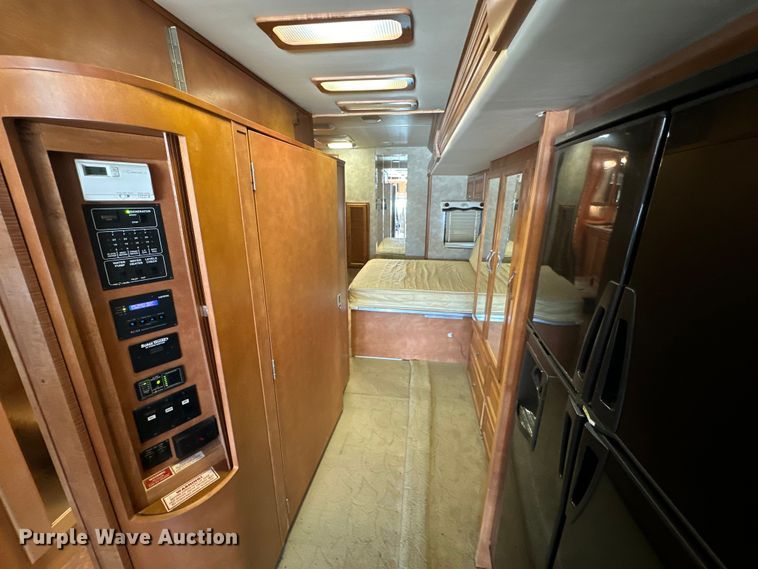 image for item OE9005 2008 Gulf Stream  Tour Master RV