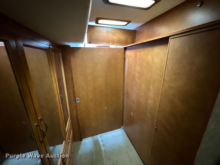 image for item OE9005 2008 Gulf Stream  Tour Master RV