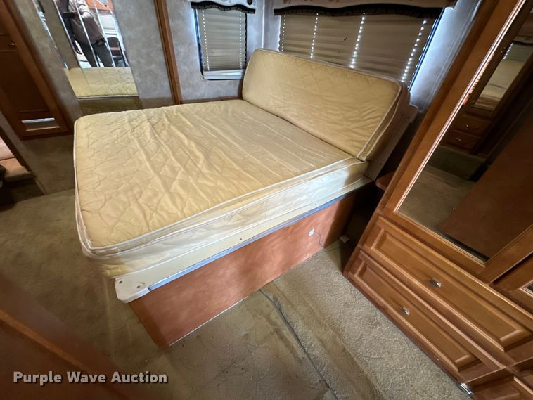 image for item OE9005 2008 Gulf Stream  Tour Master RV