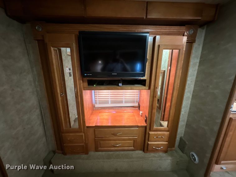 image for item OE9005 2008 Gulf Stream  Tour Master RV