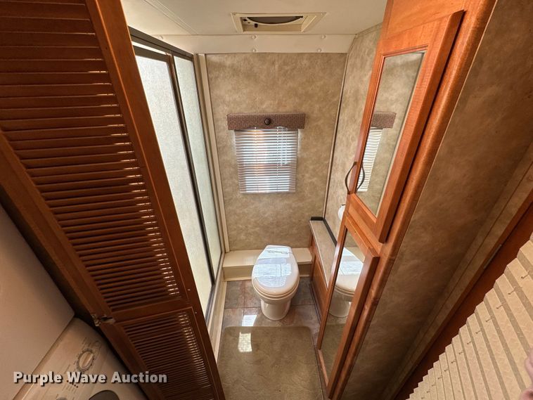 image for item OE9005 2008 Gulf Stream  Tour Master RV