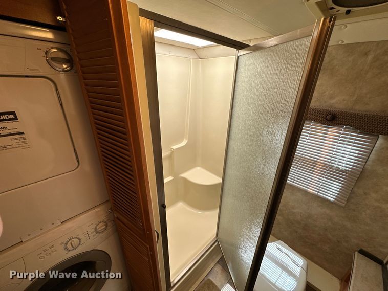 image for item OE9005 2008 Gulf Stream  Tour Master RV