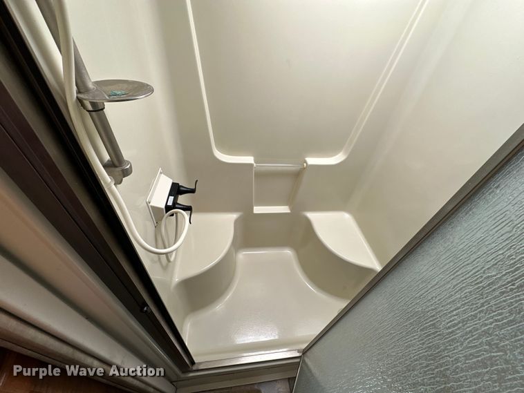 image for item OE9005 2008 Gulf Stream  Tour Master RV