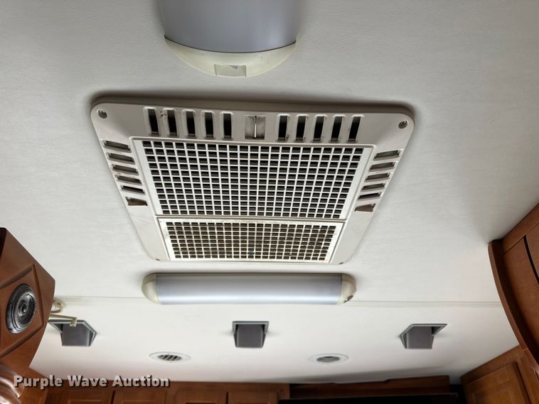 image for item OE9005 2008 Gulf Stream  Tour Master RV