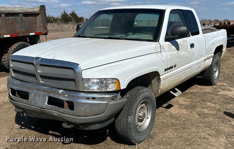 image for item OE9010 2001 Dodge  Ram 1500 Quad Cab pickup truck