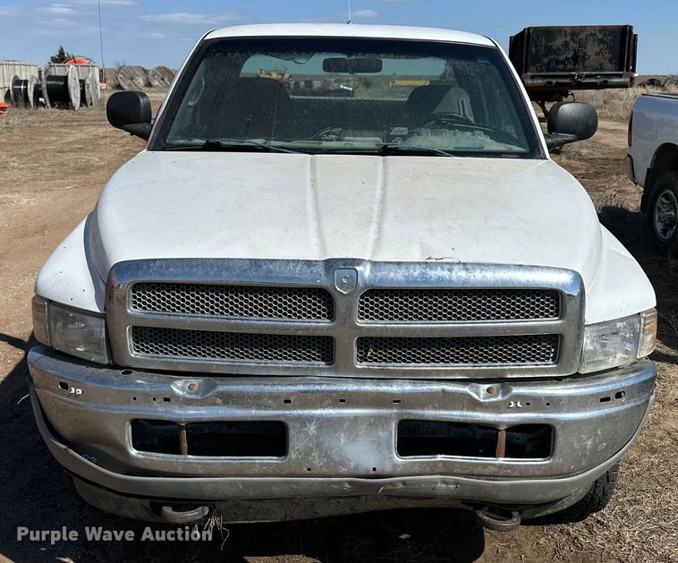 image for item OE9010 2001 Dodge  Ram 1500 Quad Cab pickup truck