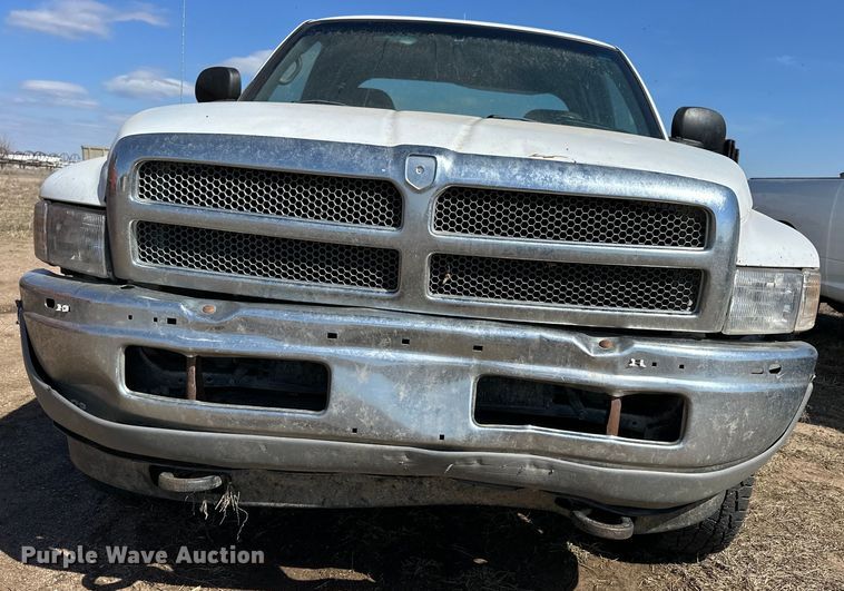 image for item OE9010 2001 Dodge  Ram 1500 Quad Cab pickup truck