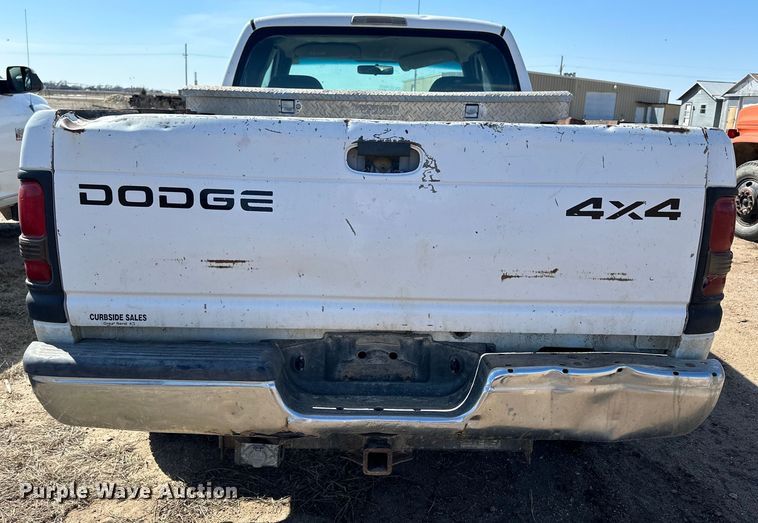 image for item OE9010 2001 Dodge  Ram 1500 Quad Cab pickup truck
