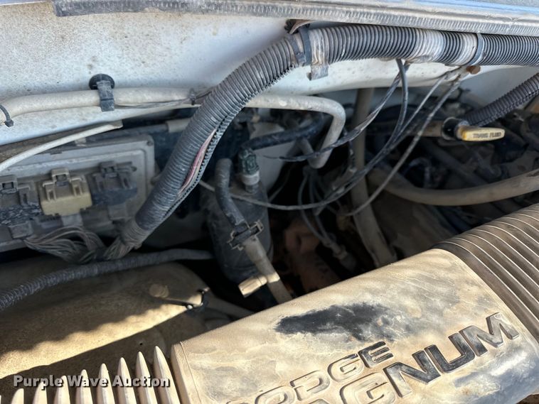 image for item OE9010 2001 Dodge  Ram 1500 Quad Cab pickup truck