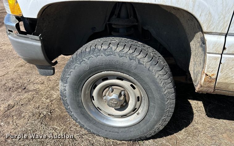 image for item OE9010 2001 Dodge  Ram 1500 Quad Cab pickup truck