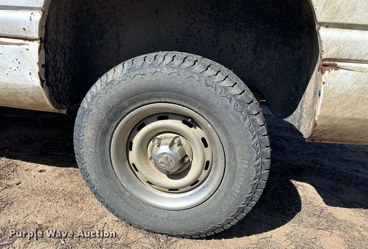 image for item OE9010 2001 Dodge  Ram 1500 Quad Cab pickup truck