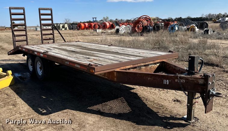 image for item OE9016 1979 Circle equipment trailer