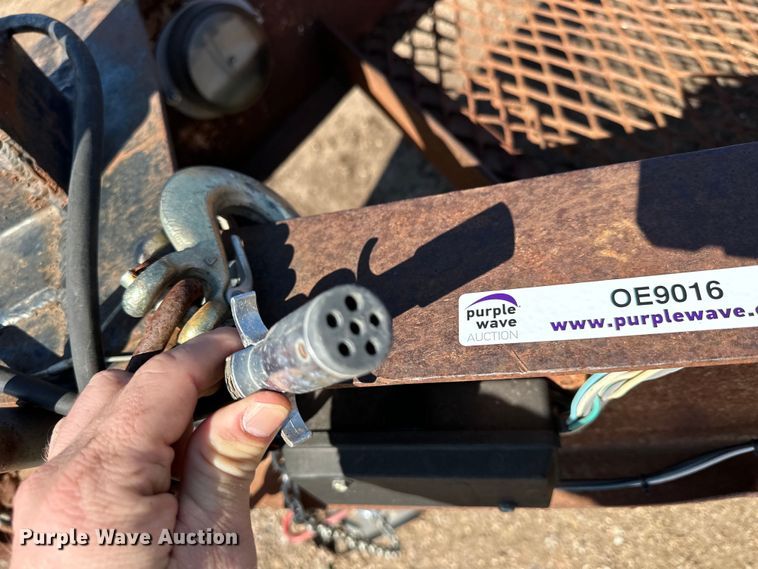 image for item OE9016 1979 Circle equipment trailer