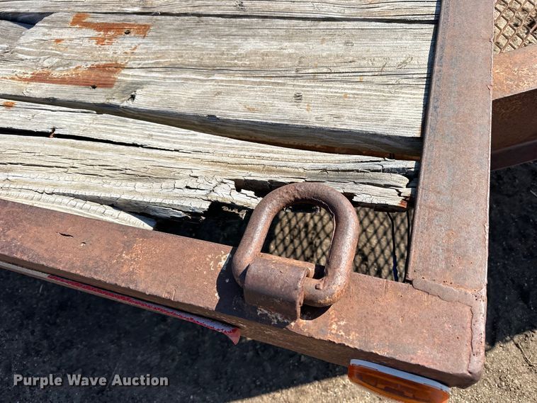 image for item OE9016 1979 Circle equipment trailer