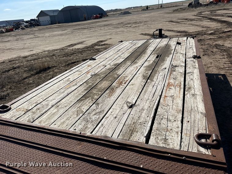 image for item OE9016 1979 Circle equipment trailer