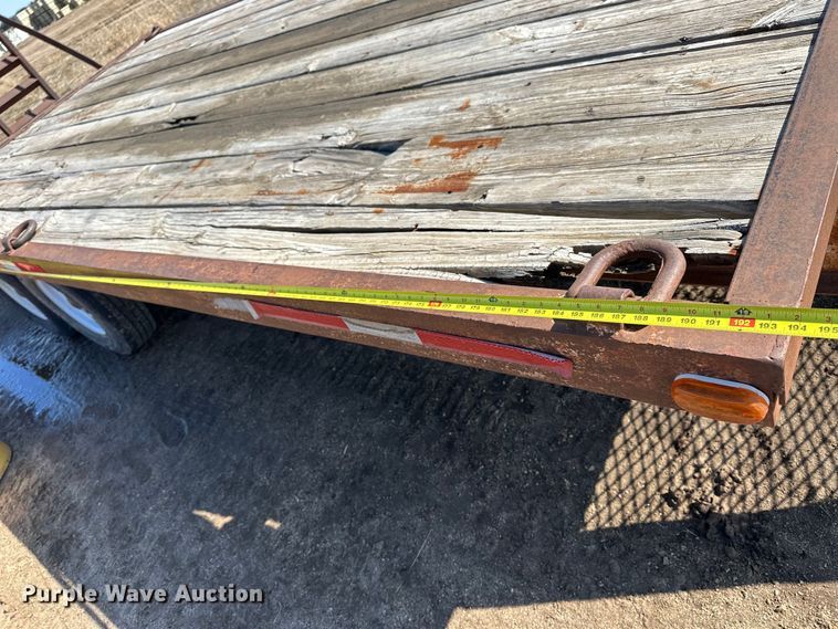 image for item OE9016 1979 Circle equipment trailer