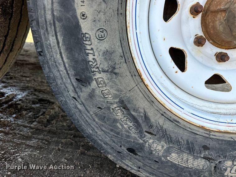 image for item OE9016 1979 Circle equipment trailer