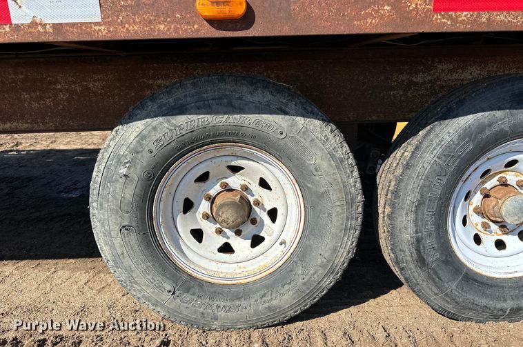 image for item OE9016 1979 Circle equipment trailer