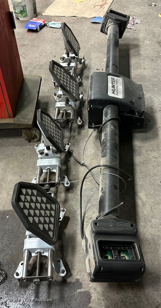 image for item OE9034 Hunter WA140 alignment machine