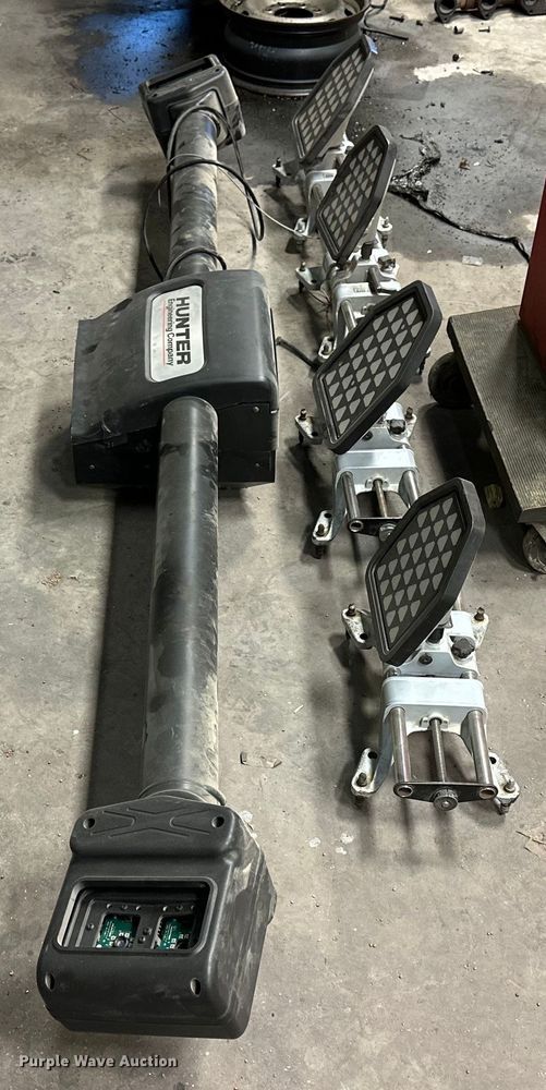 image for item OE9034 Hunter WA140 alignment machine