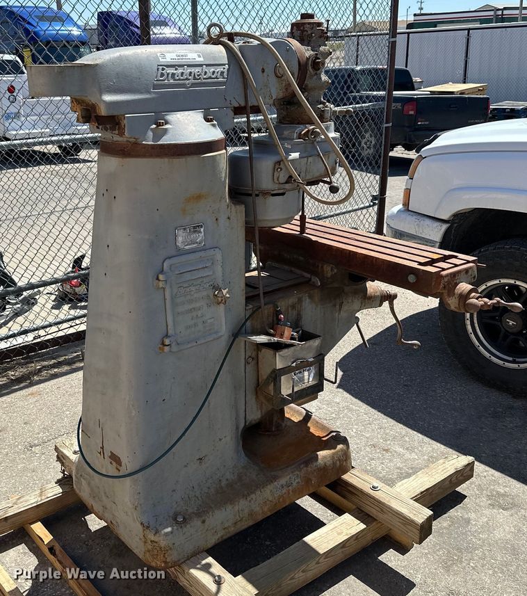 image for item OE9037 Bridgeport milling machine