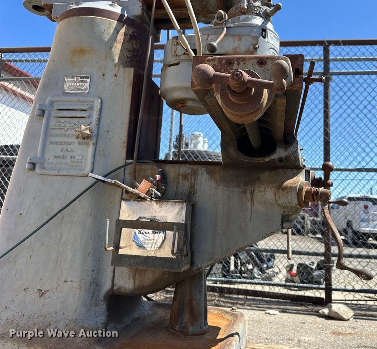 image for item OE9037 Bridgeport milling machine