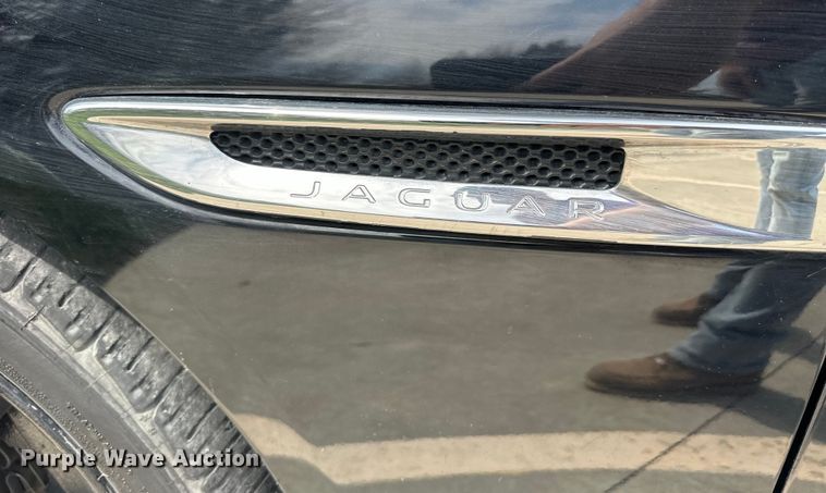 image for item OE9052 2017 Jaguar XE Premium 