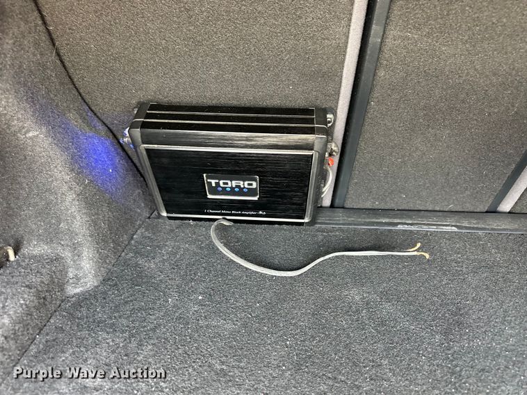 image for item OE9052 2017 Jaguar XE Premium 