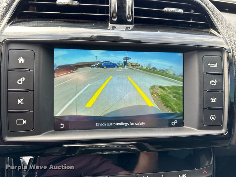 image for item OE9052 2017 Jaguar XE Premium 