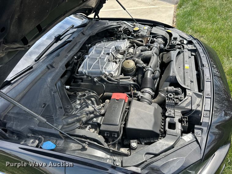 image for item OE9052 2017 Jaguar XE Premium 