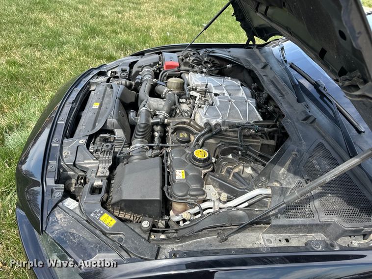 image for item OE9052 2017 Jaguar XE Premium 