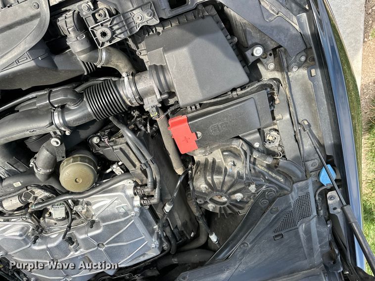 image for item OE9052 2017 Jaguar XE Premium 