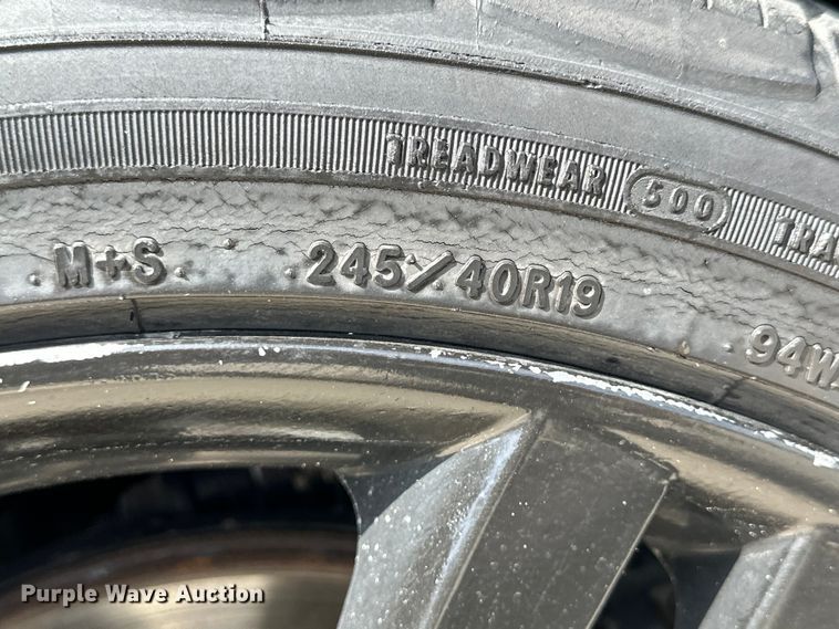 image for item OE9052 2017 Jaguar XE Premium 