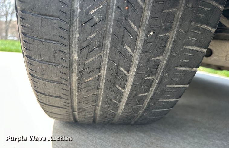 image for item OE9052 2017 Jaguar XE Premium 