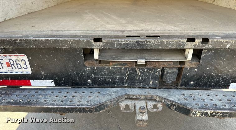 image for item OF9361 2006 GMC Savana G3500 box truck