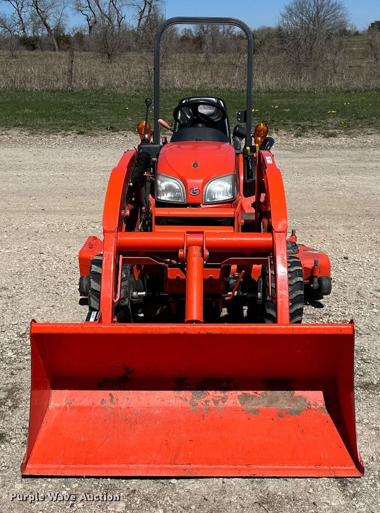 image for item OF9385 Kubota  BX2350 MFWD tractor