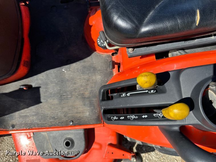 image for item OF9385 Kubota  BX2350 MFWD tractor