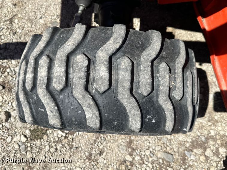 image for item OF9385 Kubota  BX2350 MFWD tractor