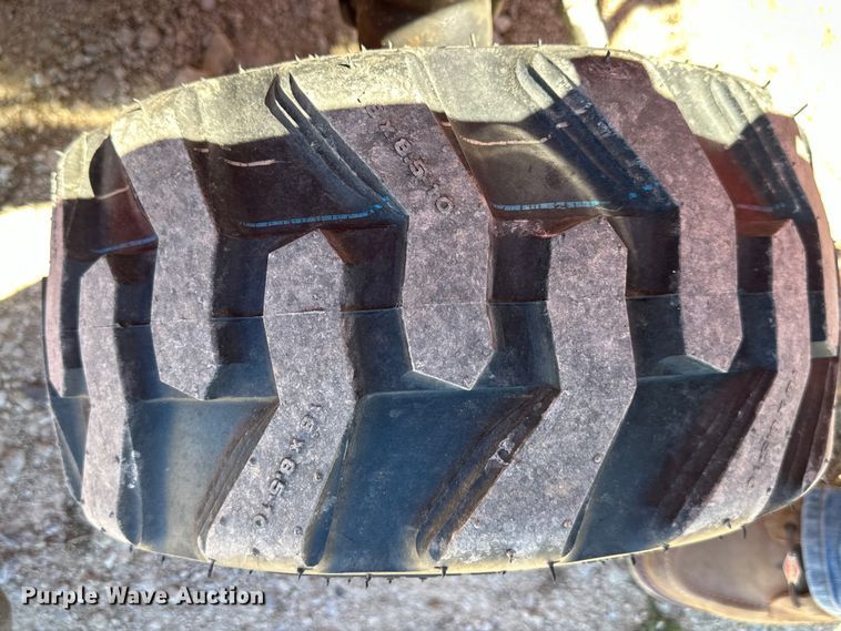 image for item OF9385 Kubota  BX2350 MFWD tractor