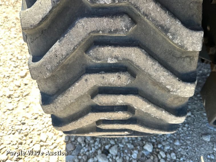 image for item OF9385 Kubota  BX2350 MFWD tractor