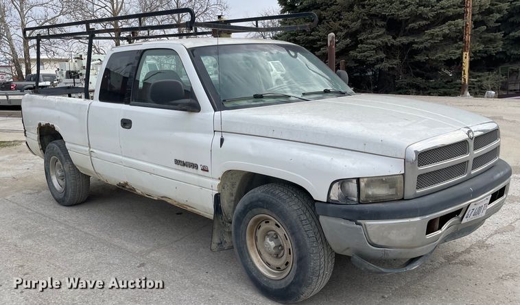 image for item OG9854 2000 Dodge Ram 1500 Club Cab pickup truck