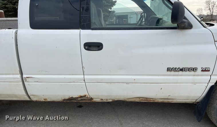 image for item OG9854 2000 Dodge Ram 1500 Club Cab pickup truck