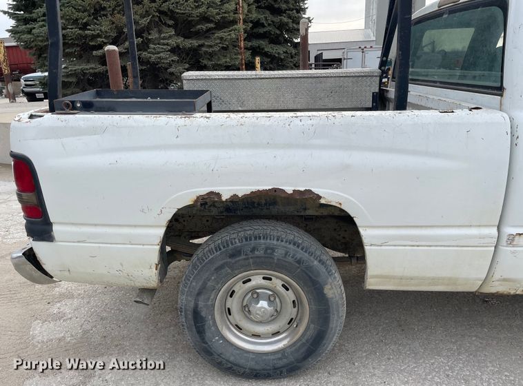 image for item OG9854 2000 Dodge Ram 1500 Club Cab pickup truck