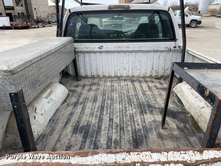 image for item OG9854 2000 Dodge Ram 1500 Club Cab pickup truck