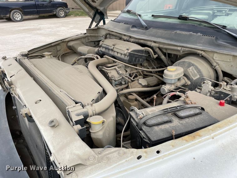 image for item OG9854 2000 Dodge Ram 1500 Club Cab pickup truck