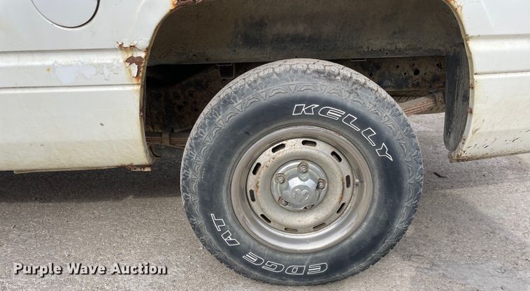 image for item OG9854 2000 Dodge Ram 1500 Club Cab pickup truck