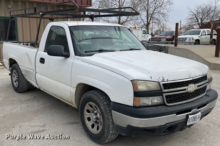 image for item OG9855 2006 Chevrolet Silverado 1500  pickup truck