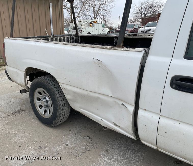 image for item OG9855 2006 Chevrolet Silverado 1500  pickup truck