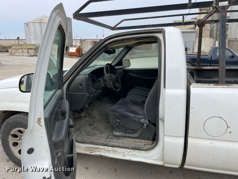 image for item OG9855 2006 Chevrolet Silverado 1500  pickup truck